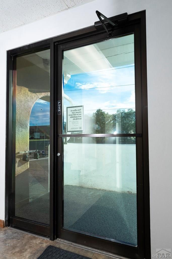 2020 S Pueblo Boulevard