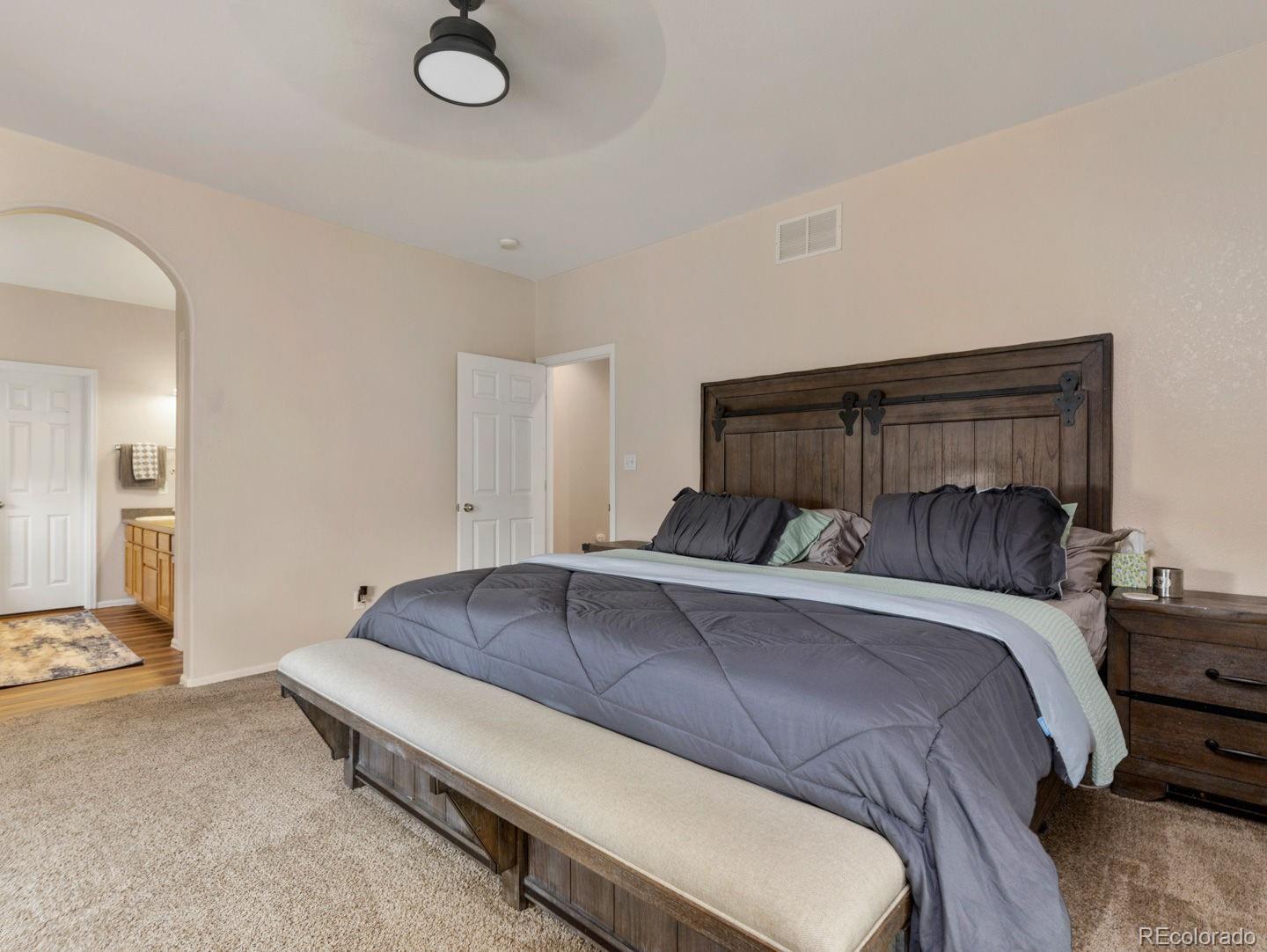 153 E Linden