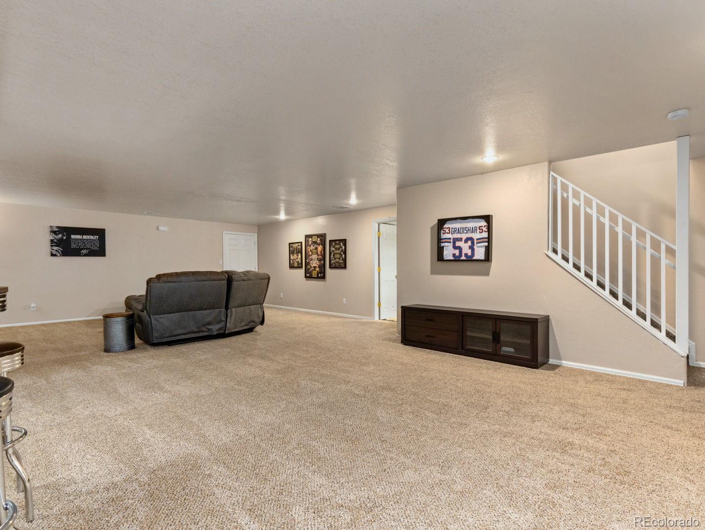 153 E Linden