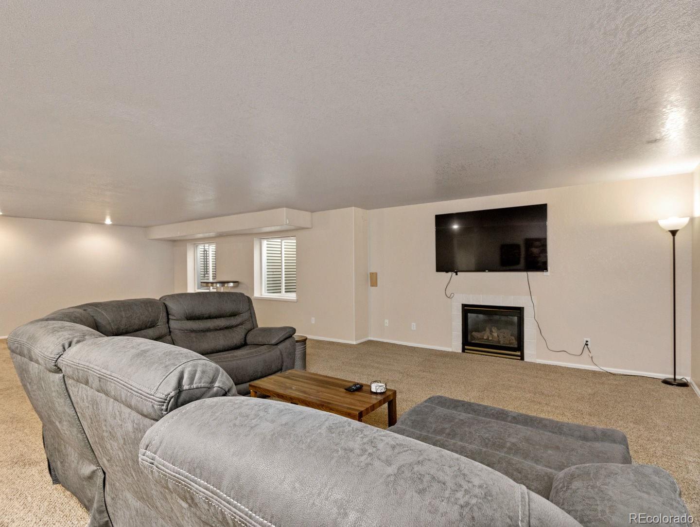 153 E Linden