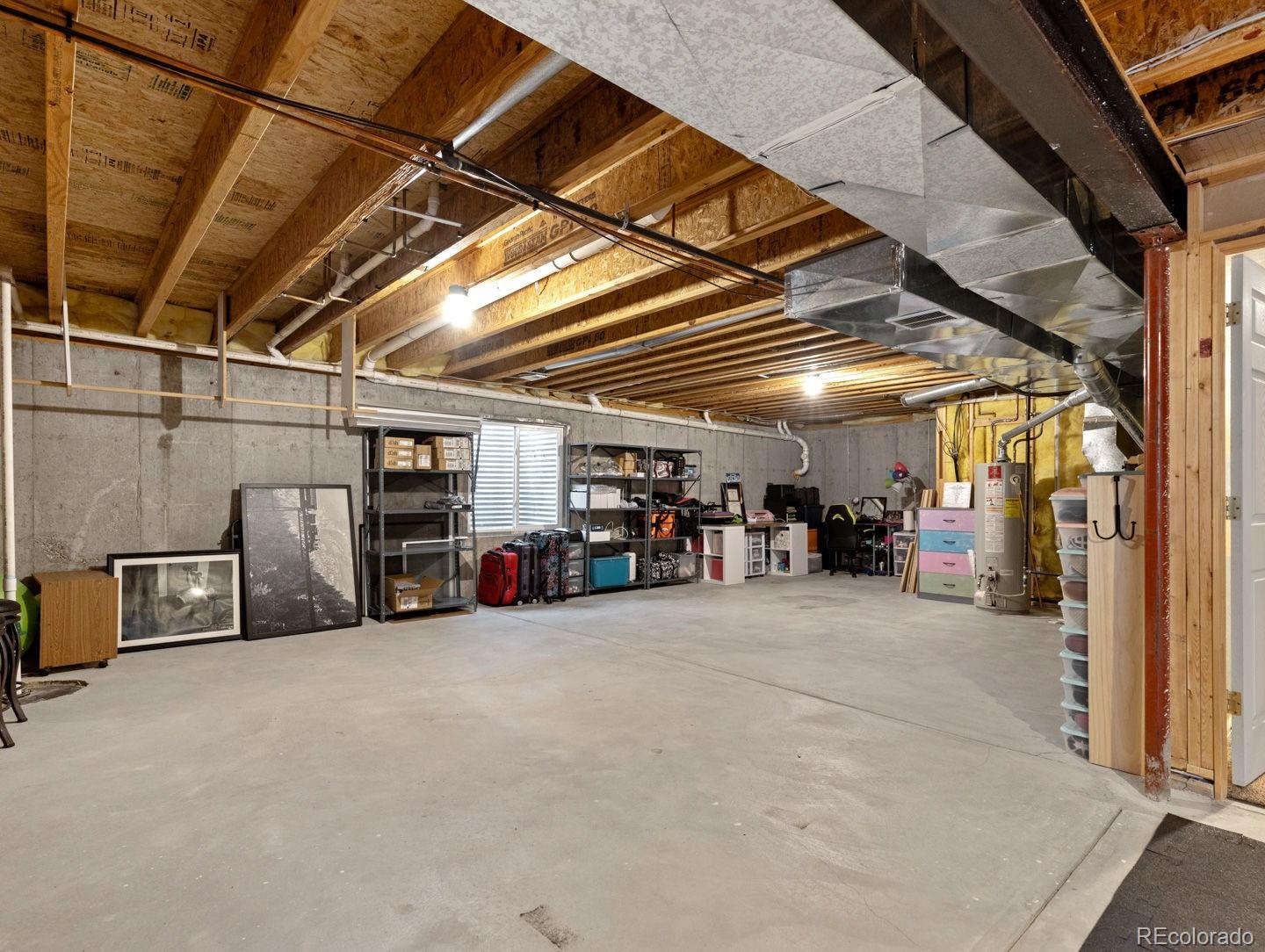 153 E Linden
