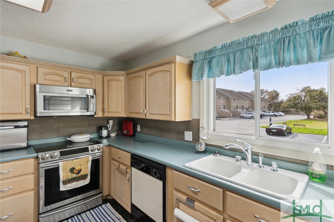 12502 Apache Avenue 25