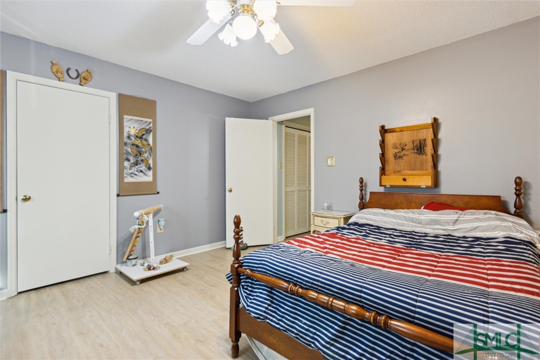 12502 Apache Avenue 25