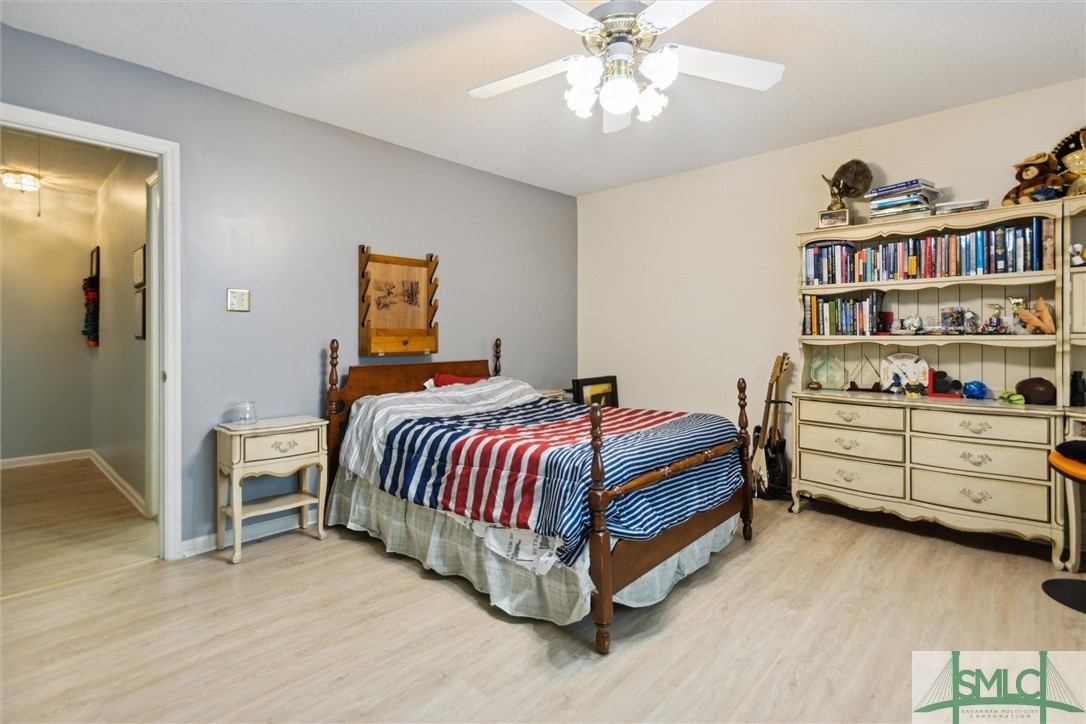 12502 Apache Avenue 25