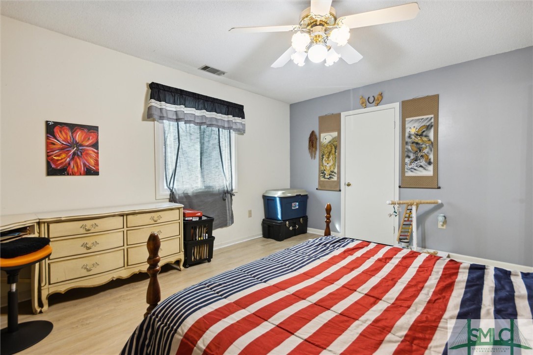 12502 Apache Avenue 25