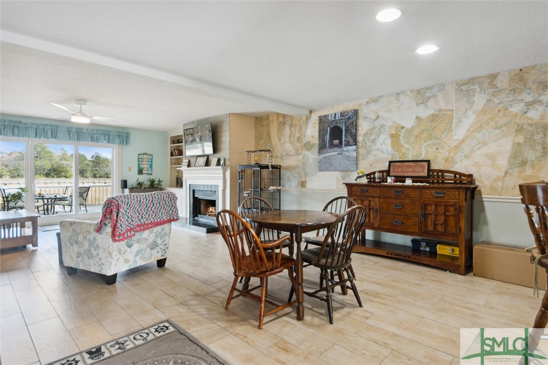 12502 Apache Avenue 25