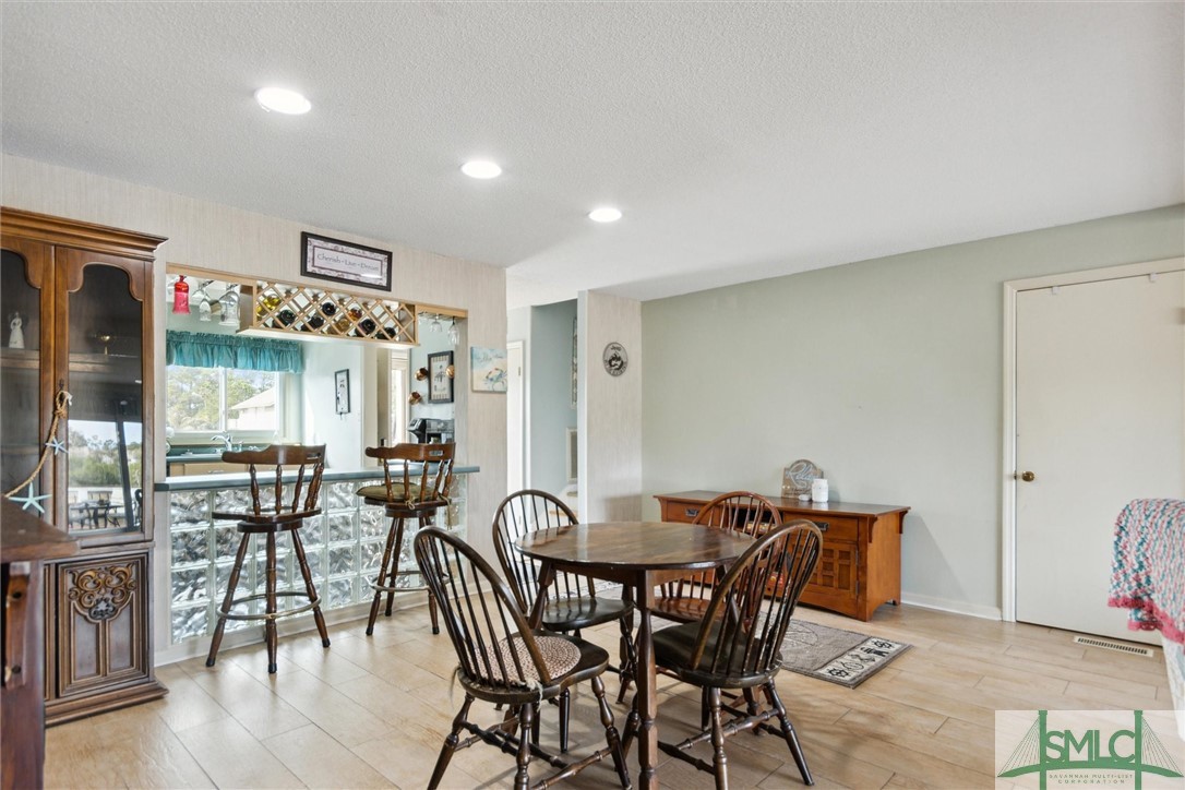 12502 Apache Avenue 25