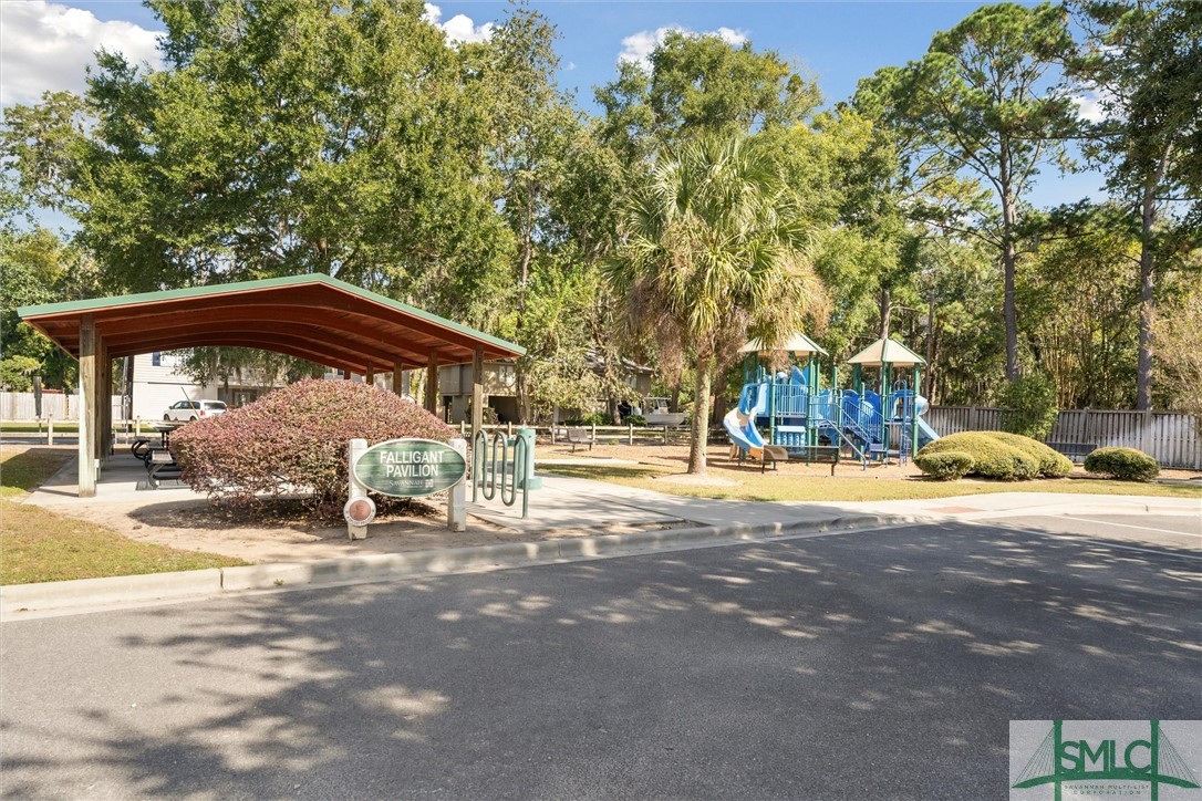 9 Levee Road