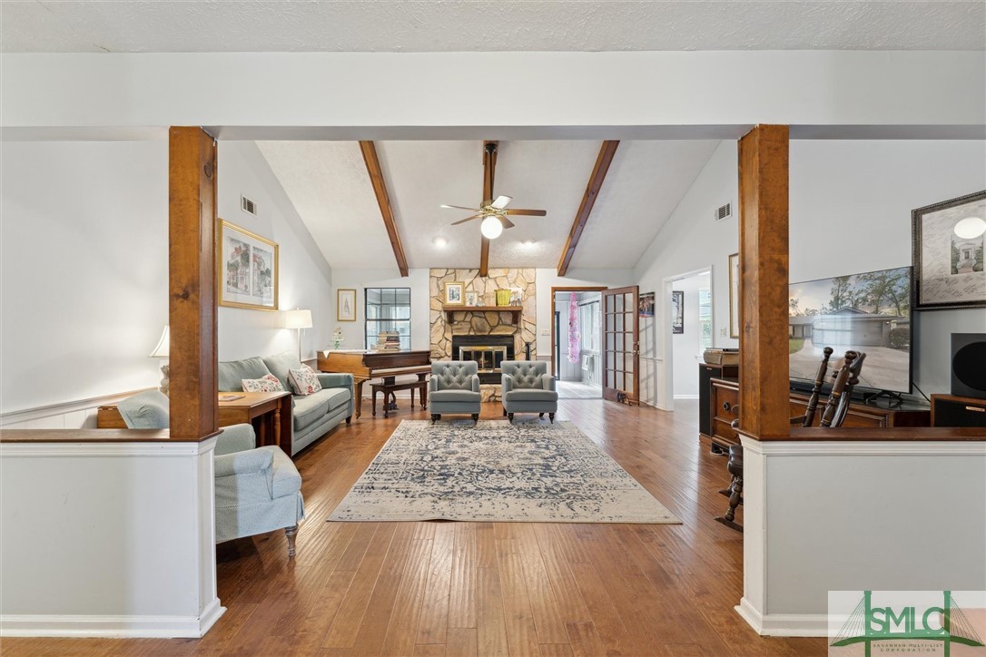 9 Levee Road
