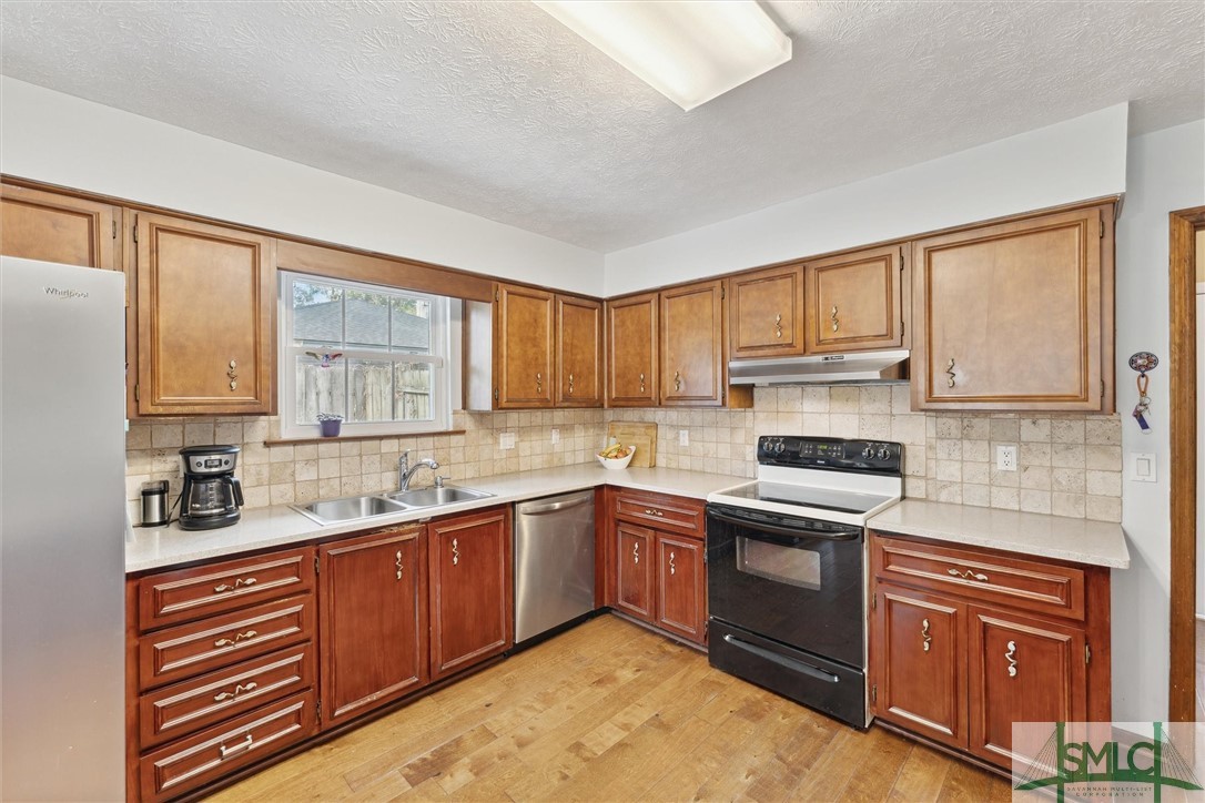 9 Levee Road