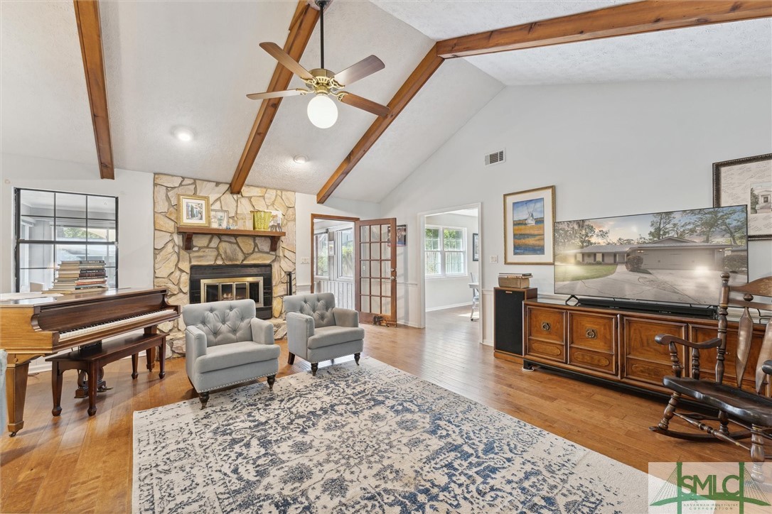 9 Levee Road