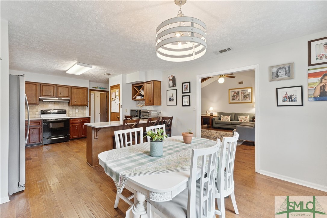 9 Levee Road