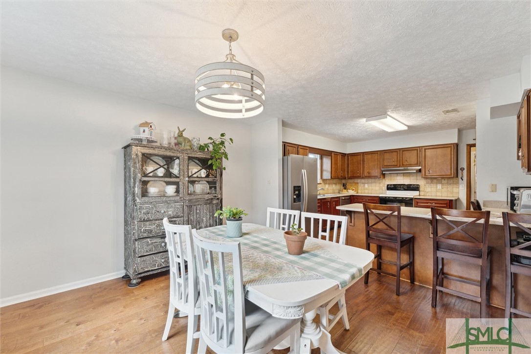 9 Levee Road