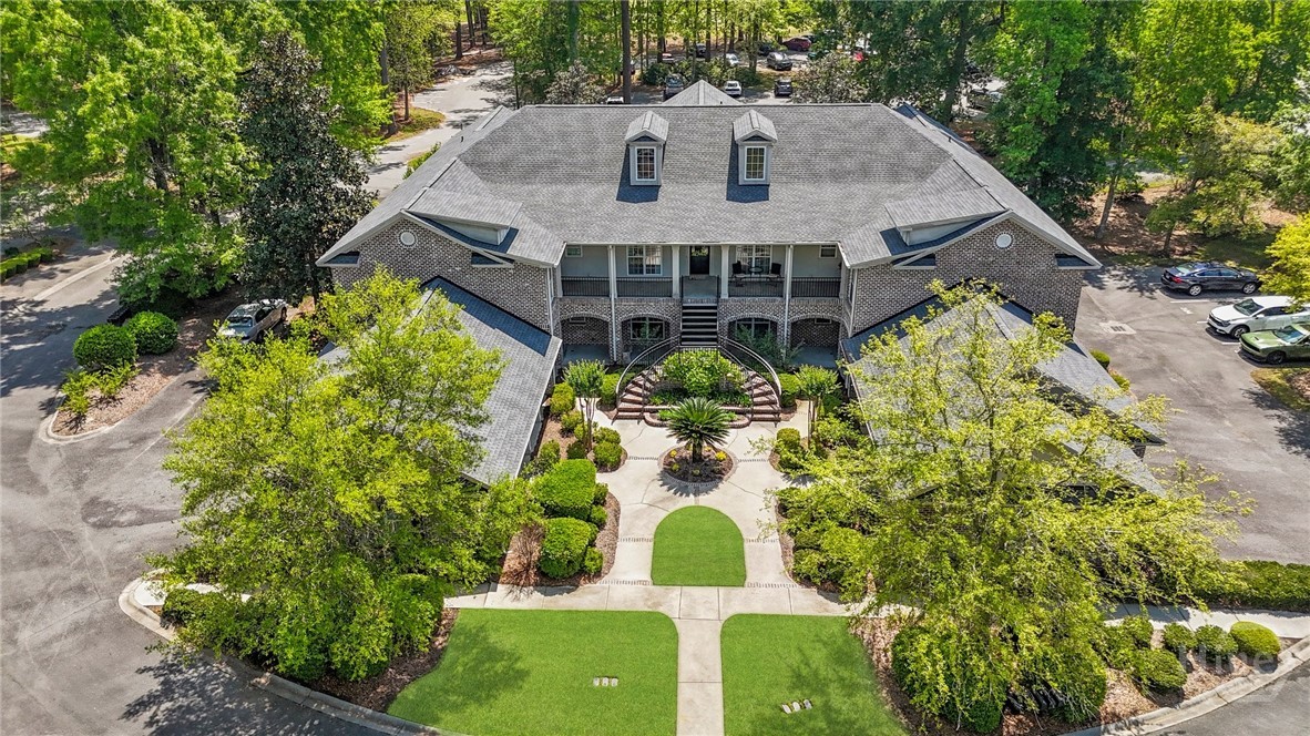 411 Southbridge Boulevard 303