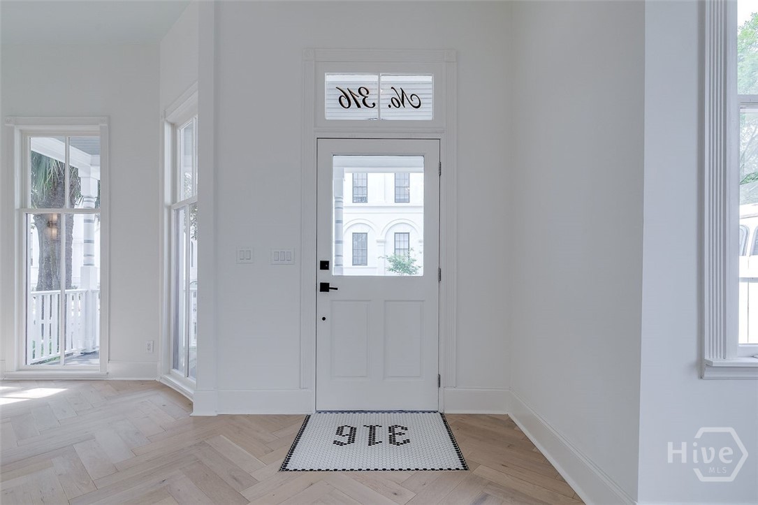 316 W 38th Street