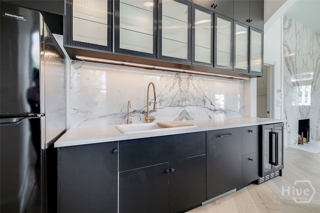 316 W 38th Street