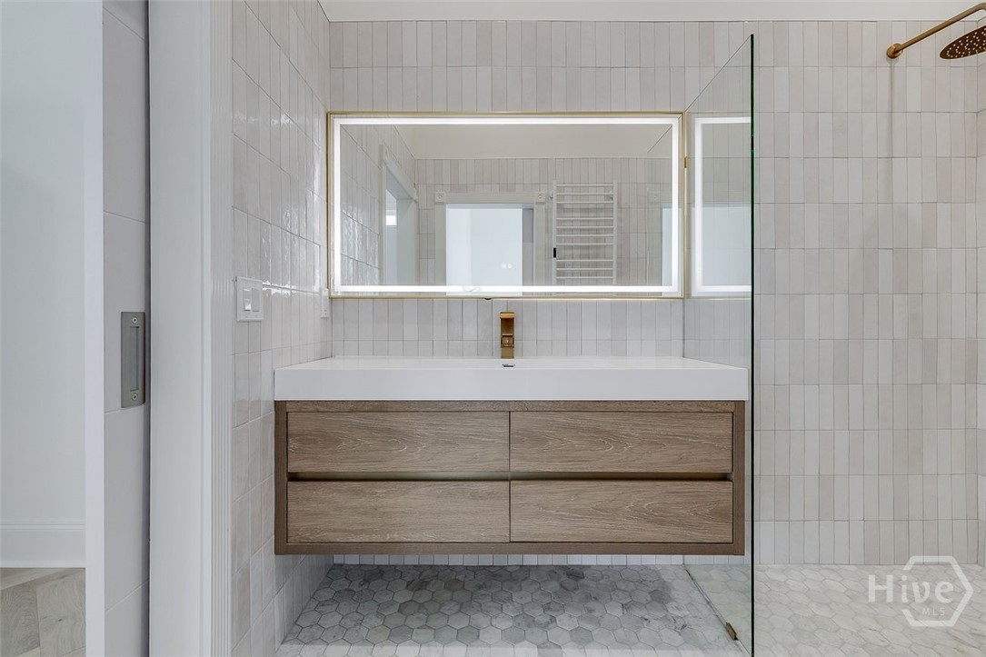 316 W 38th Street
