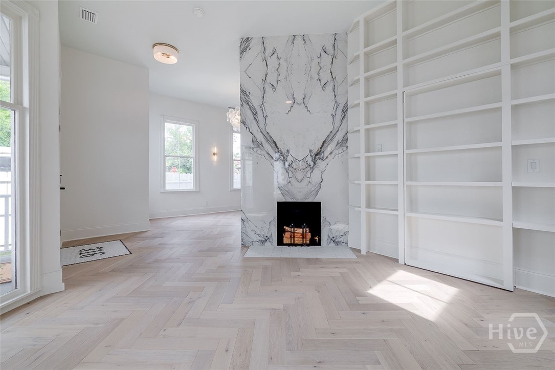 316 W 38th Street