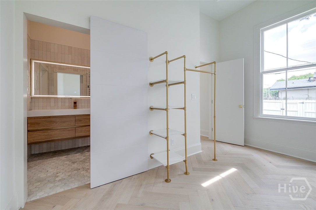 316 W 38th Street