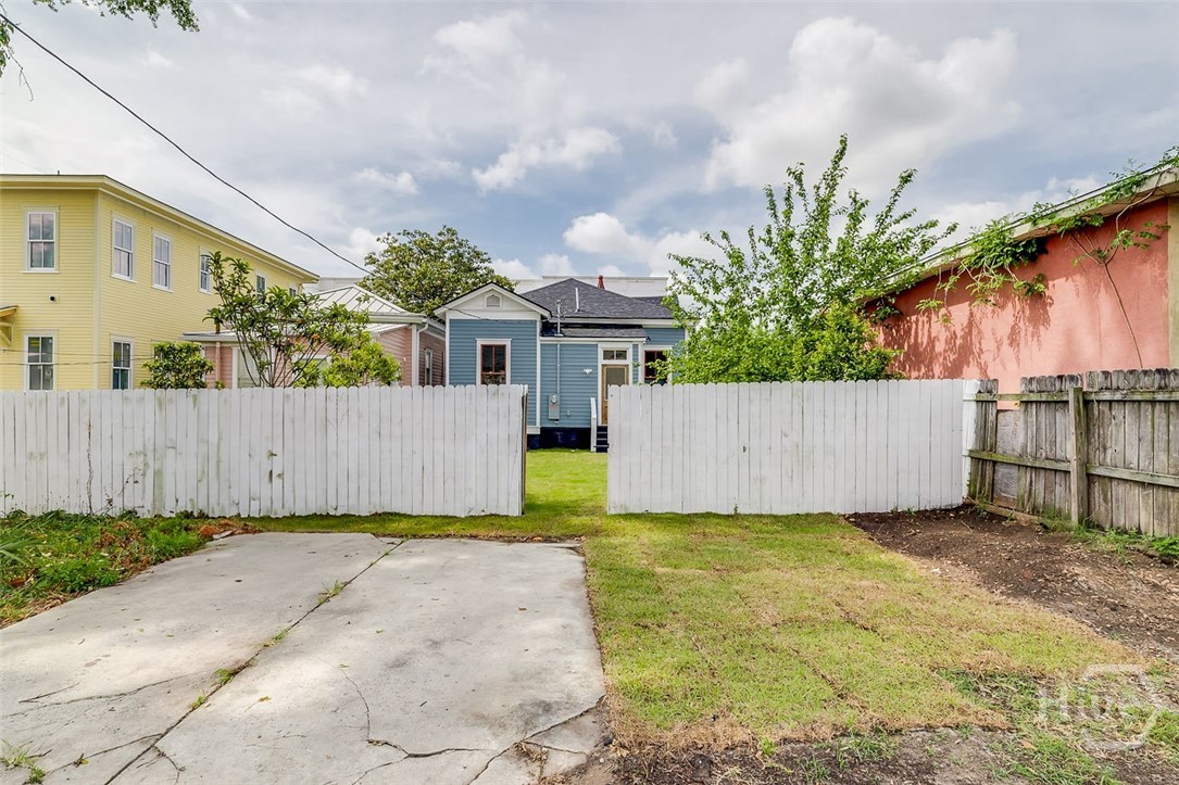 316 W 38th Street