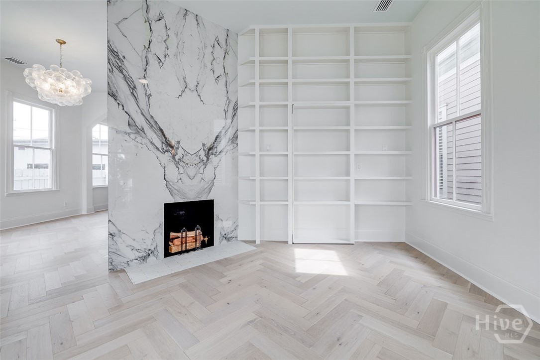 316 W 38th Street