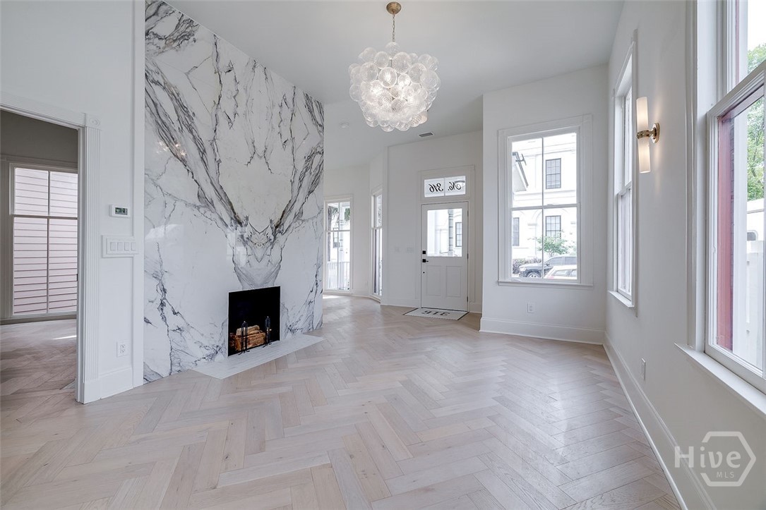 316 W 38th Street
