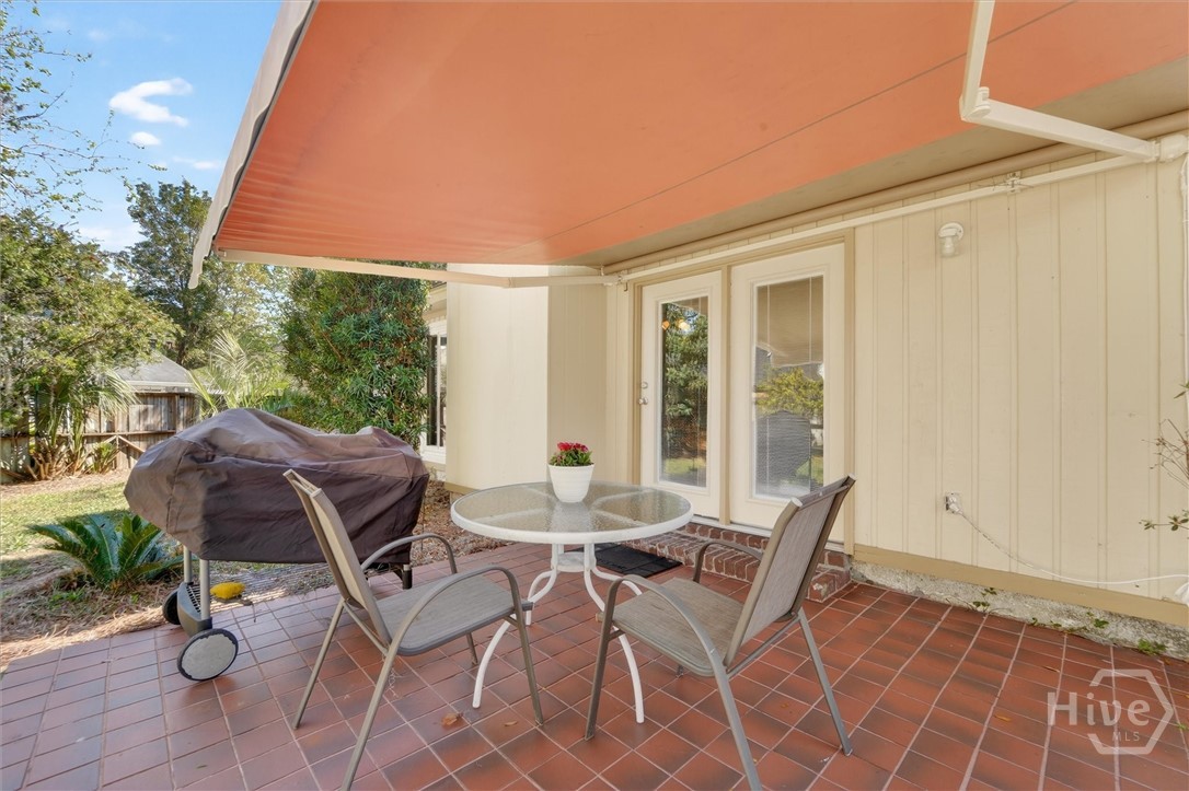 10 Levee Road