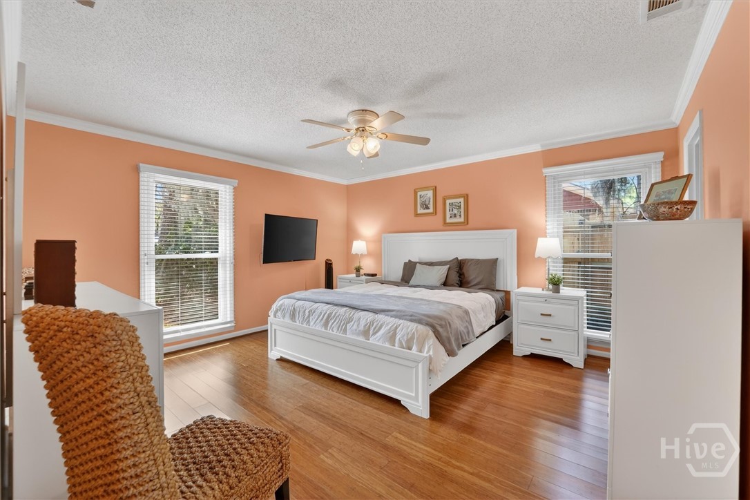 10 Levee Road