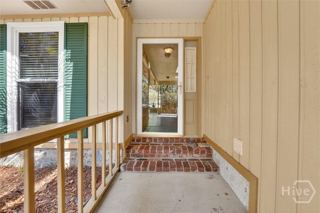 10 Levee Road