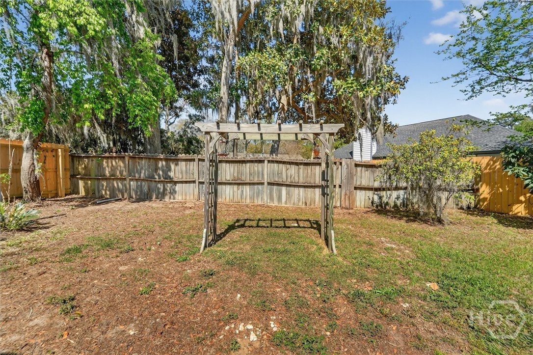 10 Levee Road