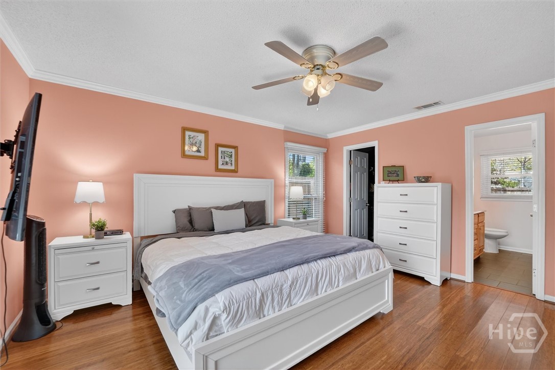 10 Levee Road