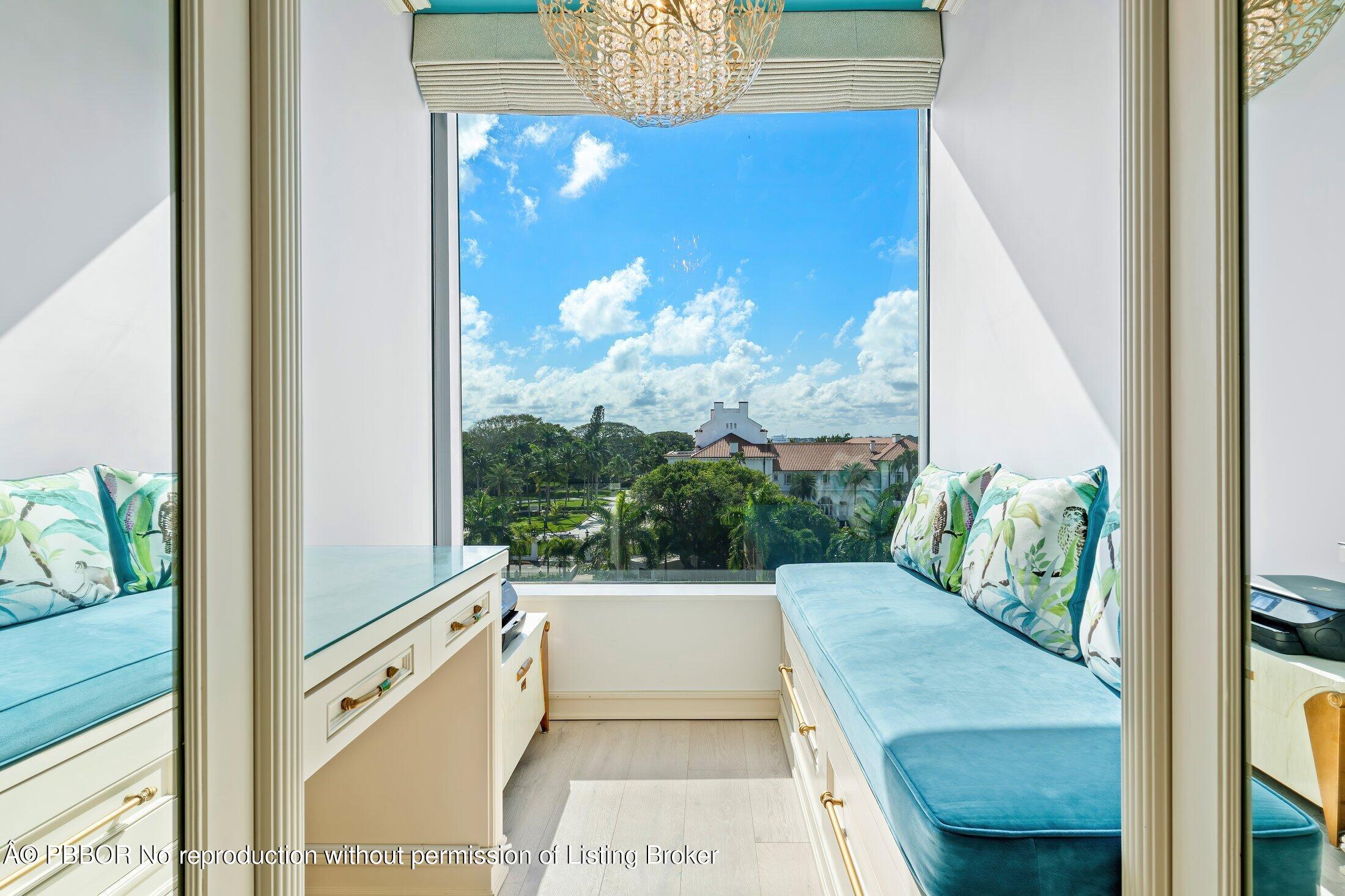 44 Cocoanut Row, 526B