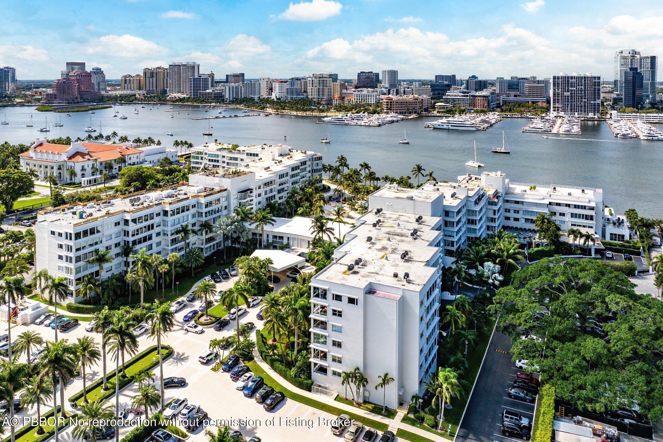 44 Cocoanut Row, 526B