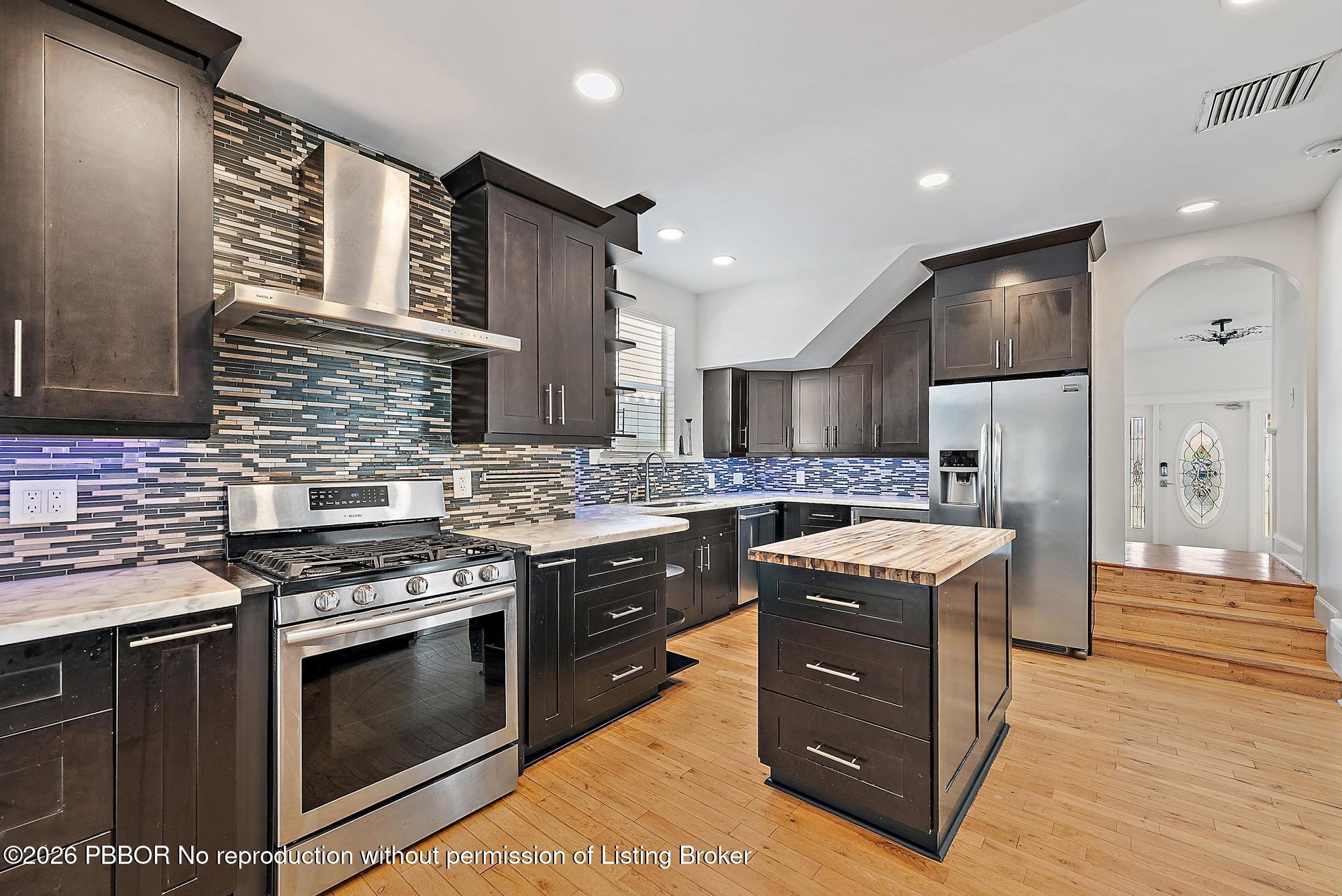 228 9th Street