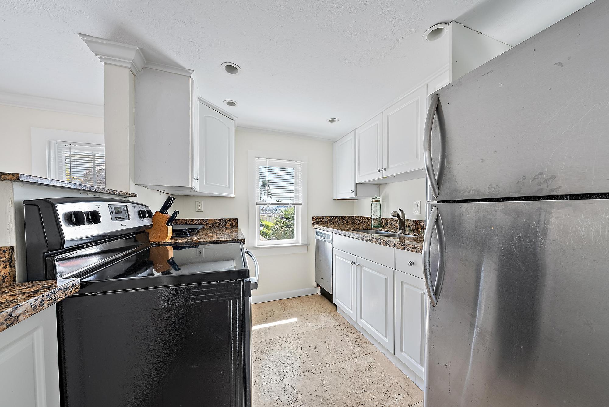 228 9TH Street