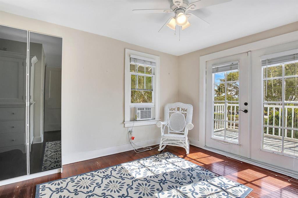 3901 Washington Road