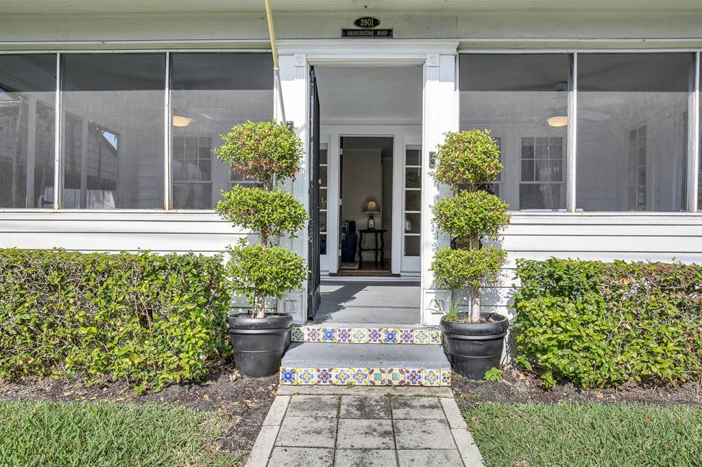 3901 Washington Road