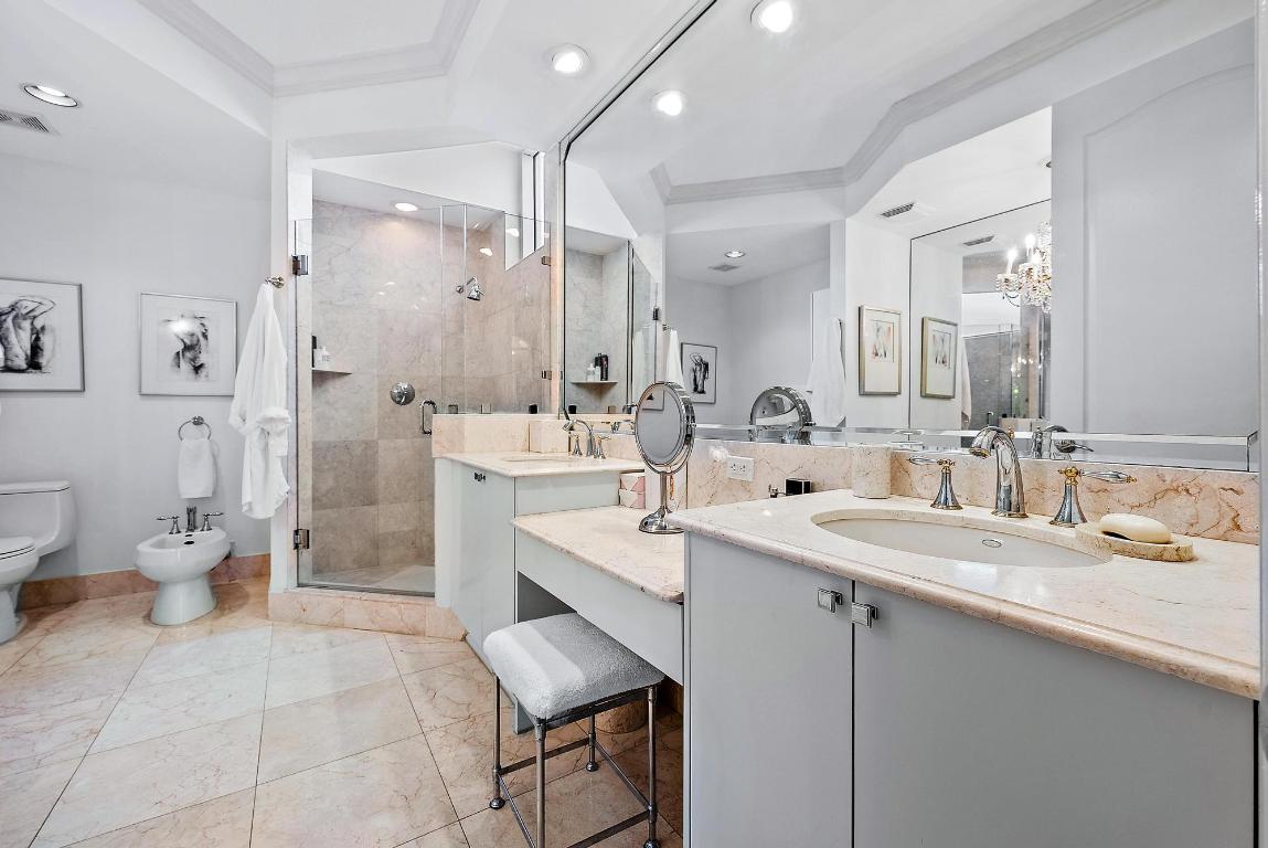 201 S Narcissus Avenue 1005