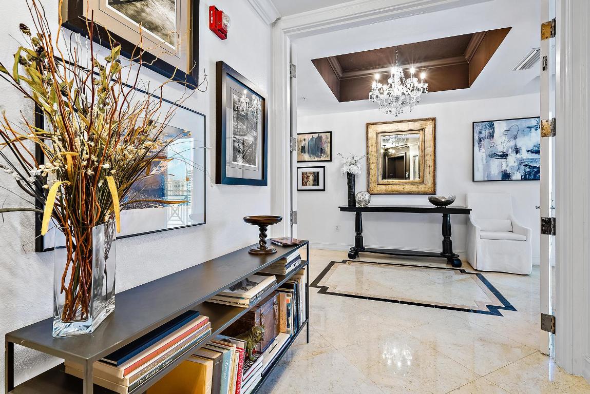 201 S Narcissus Avenue 1005