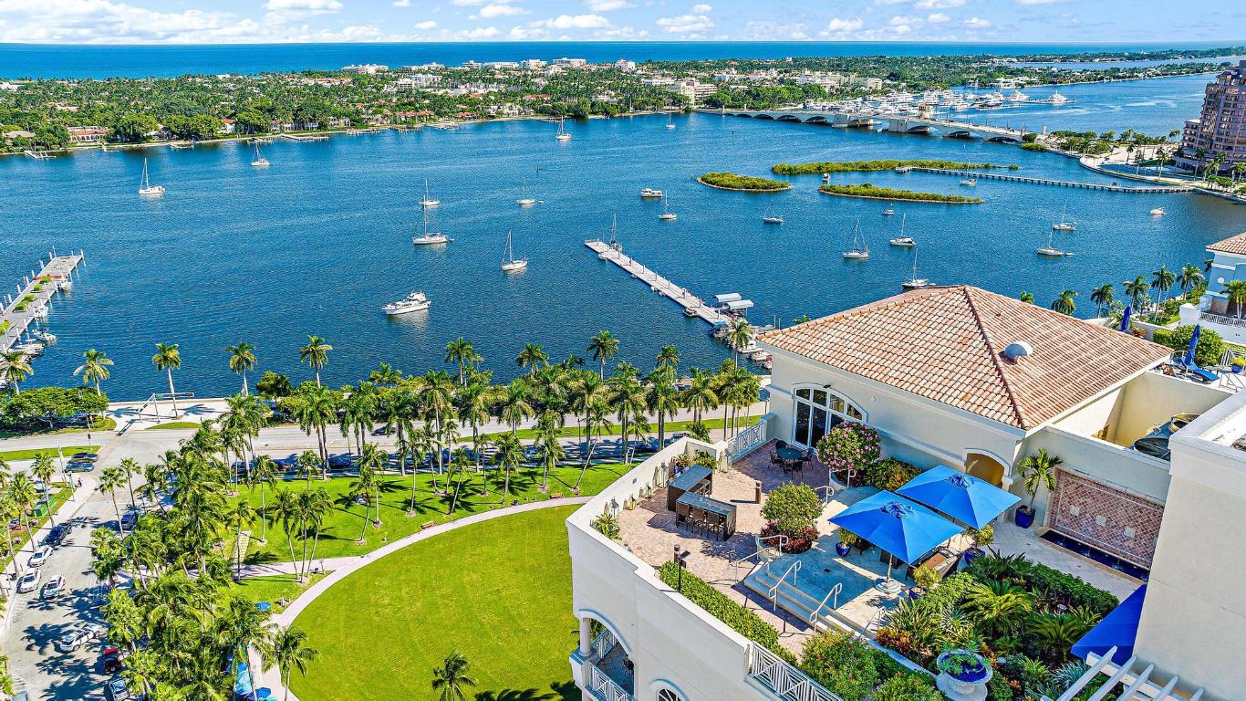 201 S Narcissus Avenue 1005