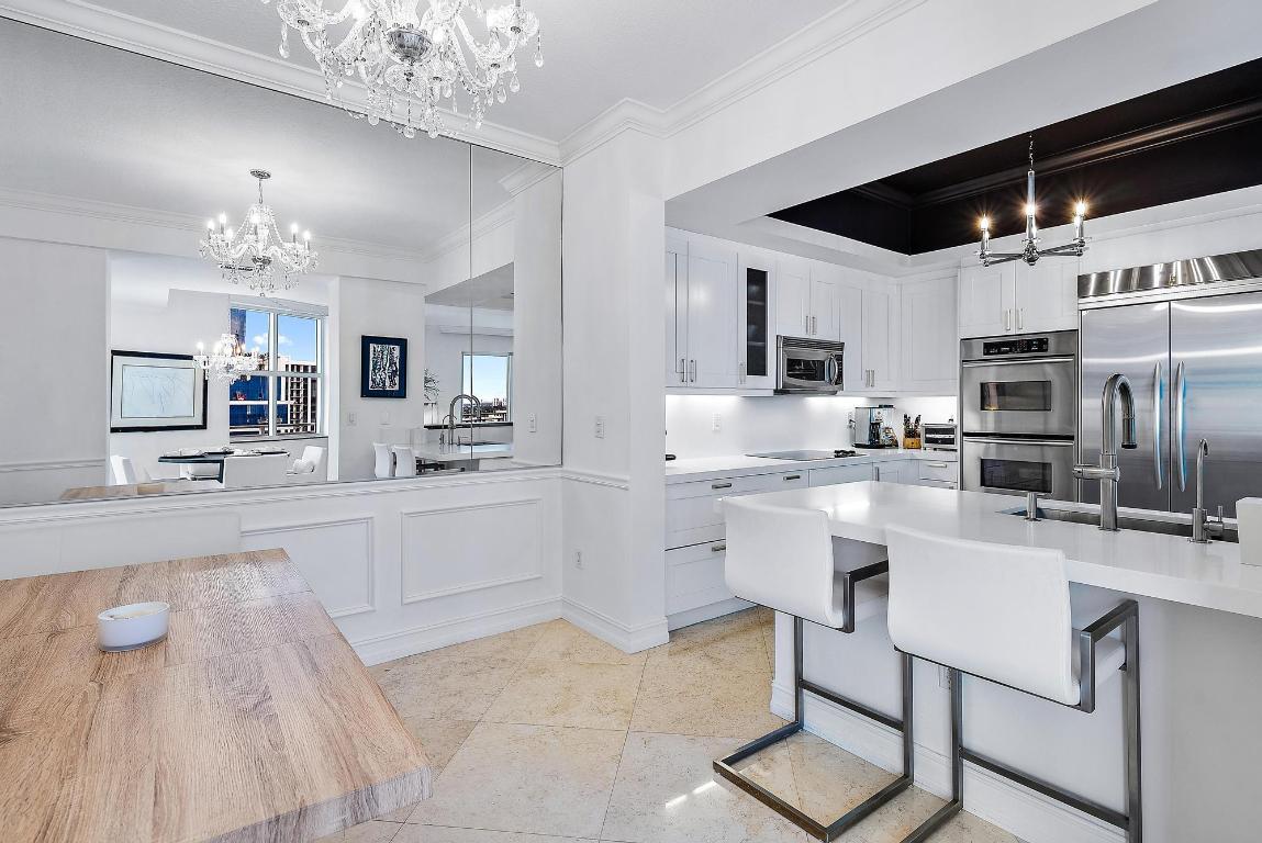 201 S Narcissus Avenue 1005