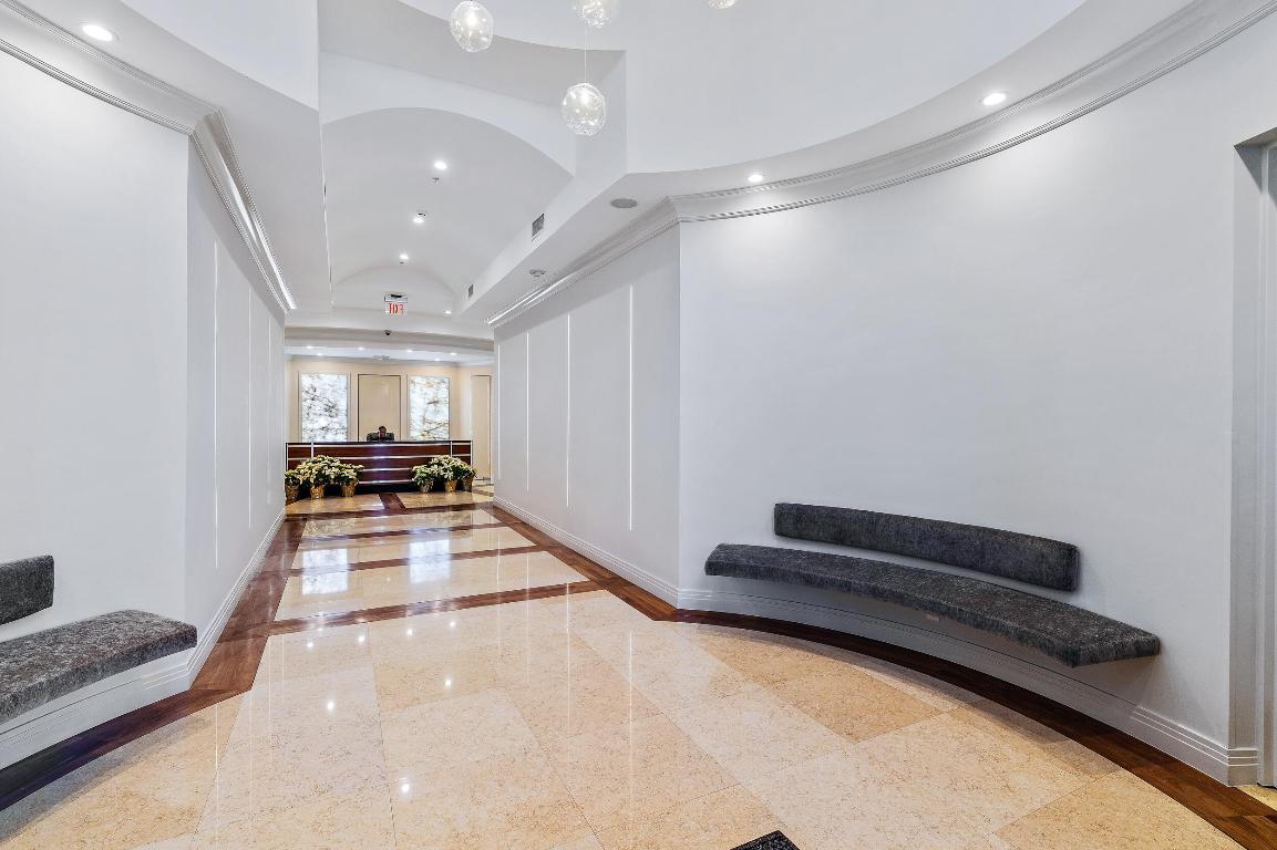 201 S Narcissus Avenue 1005