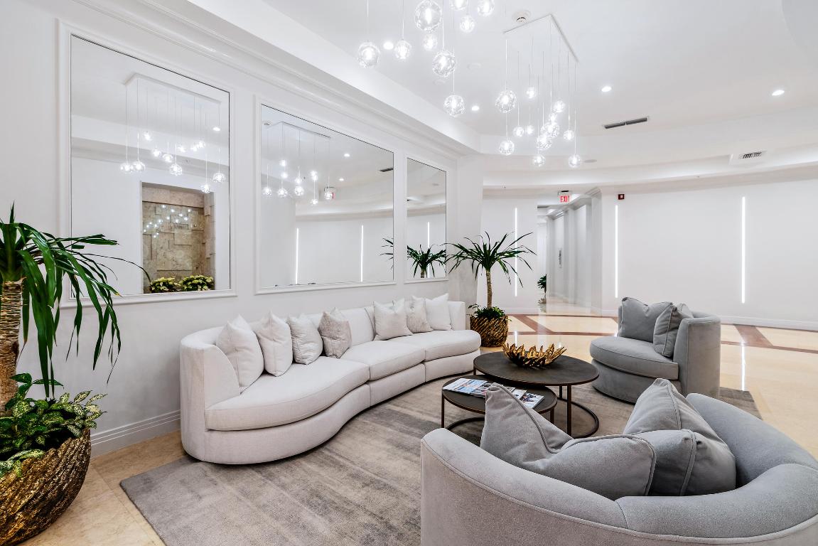 201 S Narcissus Avenue 1005