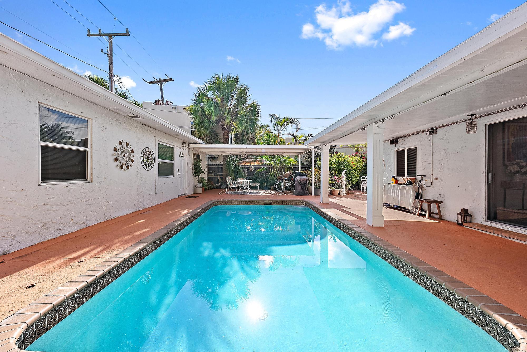 328 Monroe Drive
