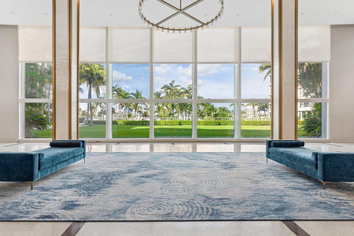 44 Cocoanut Row 526b