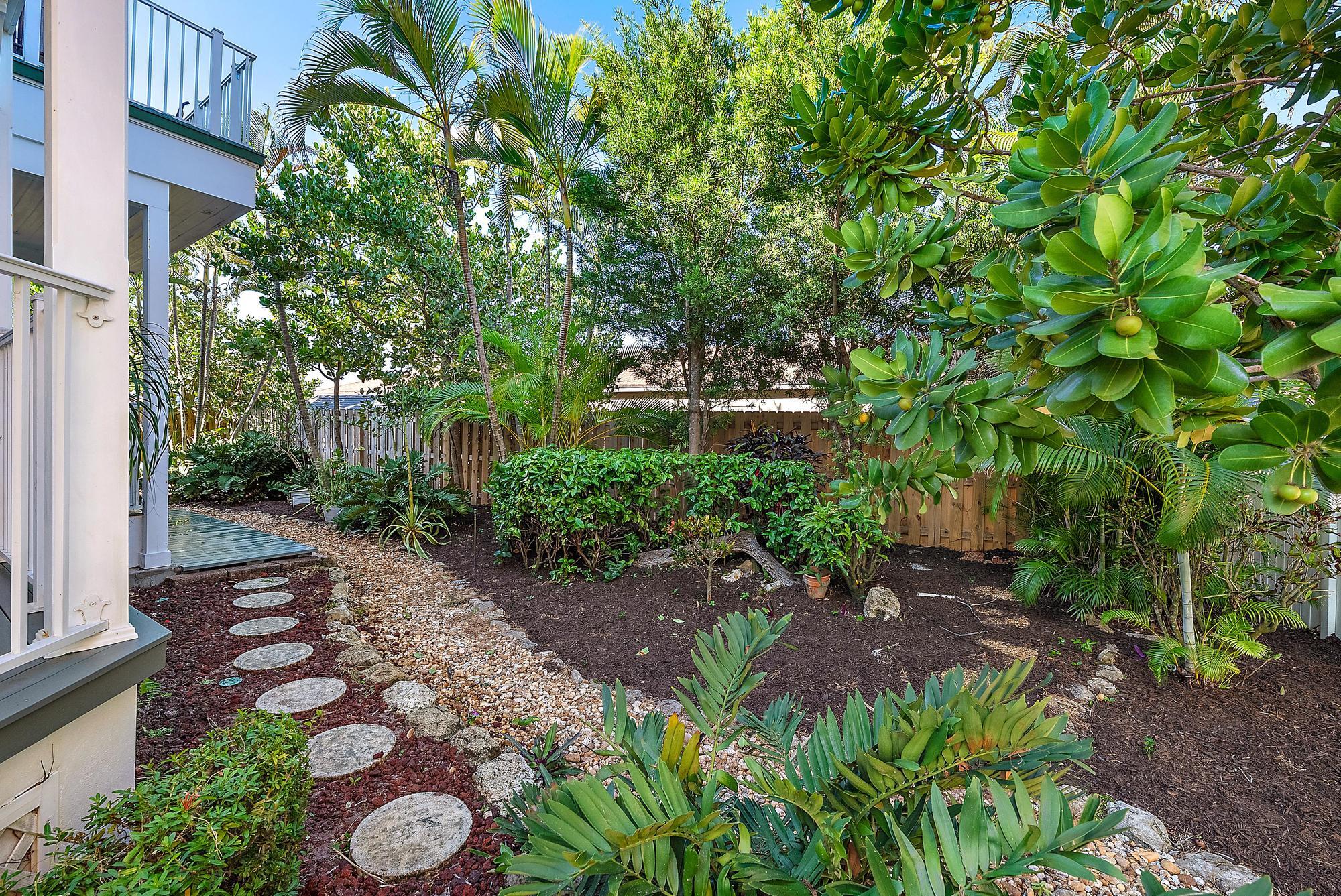 511 Saturn Lane