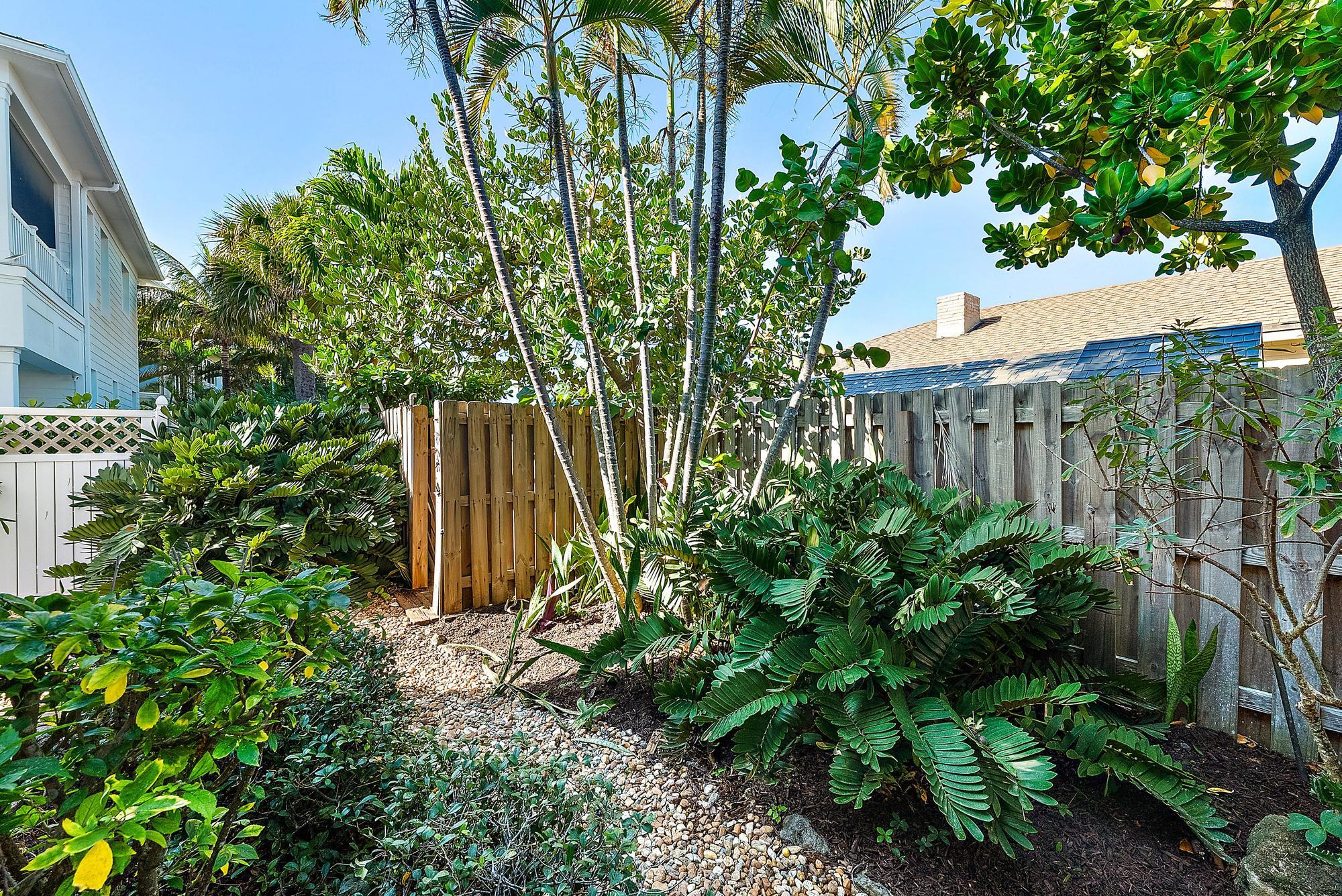 511 Saturn Lane
