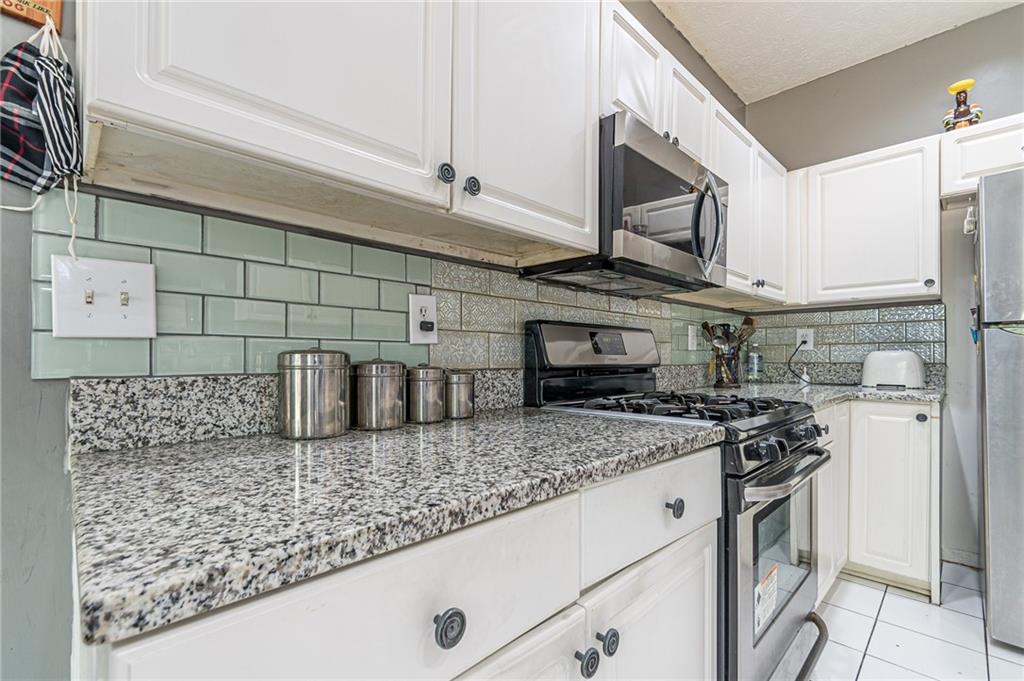 6989 Harbor Town Way