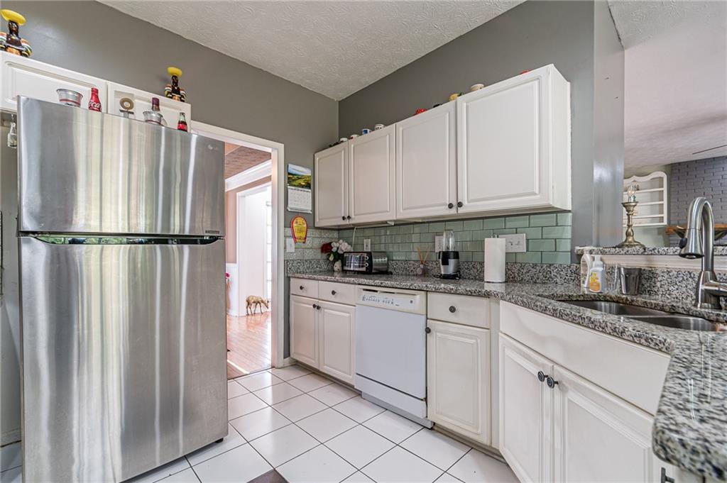 6989 Harbor Town Way