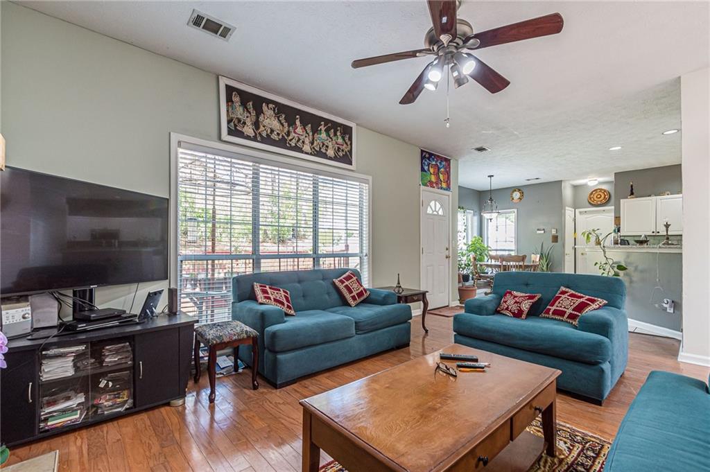 6989 Harbor Town Way